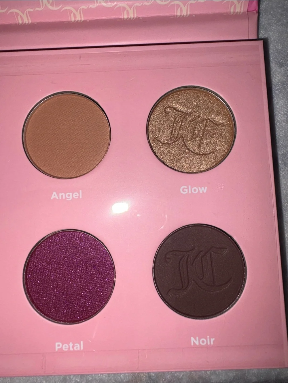 🍒 Juicy Couture Pink Glitter 10 Pan Eyeshadow Palette with Gold Crown decor